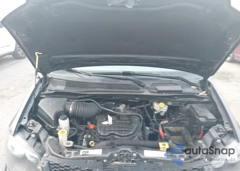 2015 Dodge Grand Caravan Sxt Plus z USA, uszkodzony, nr VIN 2C4RDGCG5FR653919